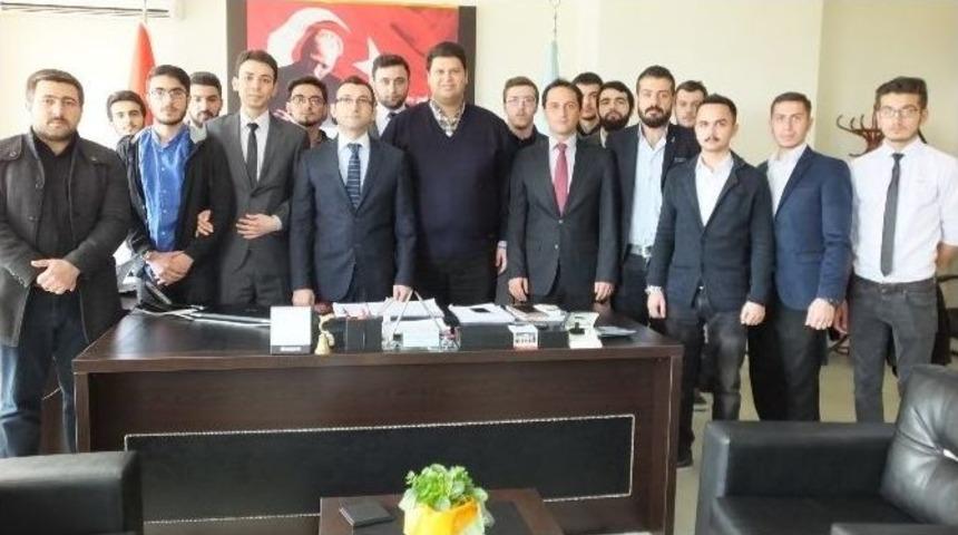 Burhaniye&rsquo;de T&uuml;rk&ccedil;e İsim Kullanan İşyerlerine Teşekk&uuml;r Belgesi