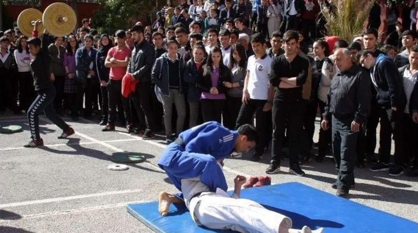 Kahramanmaraş&rsquo;ta "hayata Sporla Hazırlan" Etkinliği