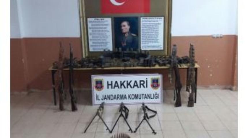 &Ccedil;ukurca&rsquo;da Pkk&rsquo;ya Ait M&uuml;himmat Deposu Ele Ge&ccedil;irildi