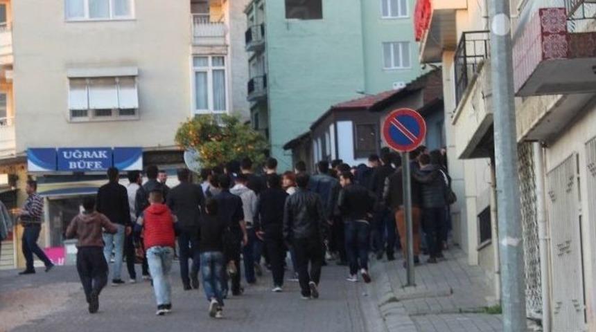 Edebiyat&ccedil;ılarla İktisat&ccedil;ılar Ma&ccedil; Sonu Sokakta Karşılaştı