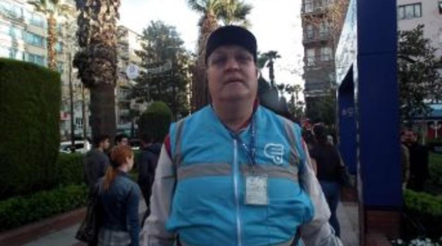 Bilet&ccedil;i H&uuml;seyin Anne Acısı Yaşıyor