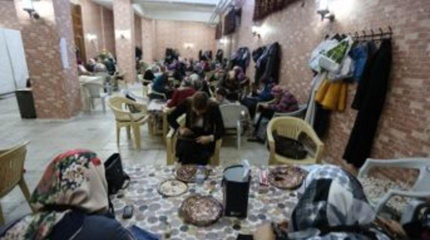 Erzincan&rsquo;da Meslek Edindirme Kursları Devam Ediyor