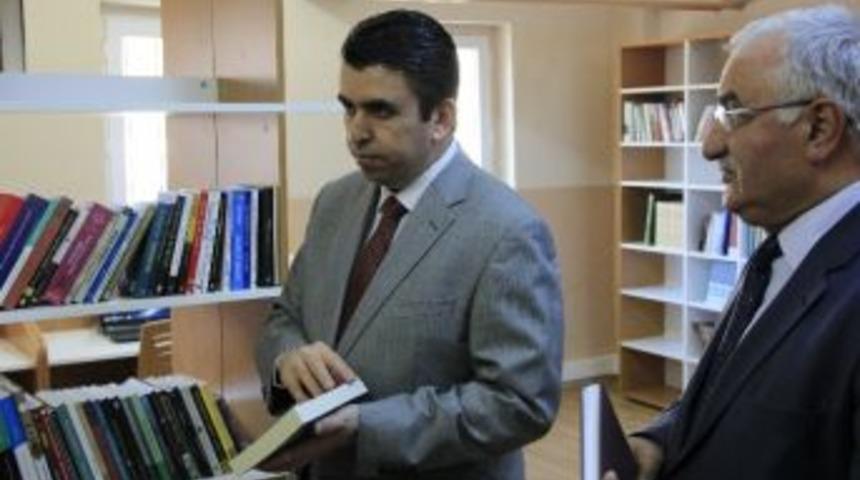 Narman&rsquo;da Zenginleştirilmiş K&uuml;t&uuml;phane A&ccedil;ılışı