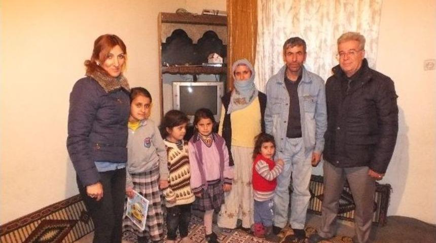 İzmir&rsquo;den Malazgirtli Arzu&rsquo;ya Anlamlı Ziyaret