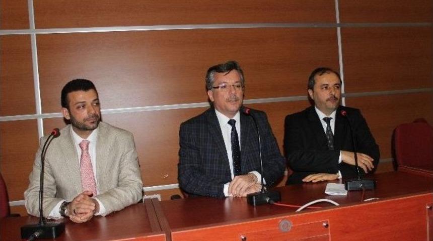 Şehitler İ&ccedil;in Okunan İlahi Dinleyenleri Duygulandırdı