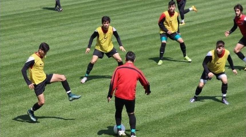 Denizlispor&rsquo;da Oyuncular Galibiyet İ&ccedil;in Kenetlendi