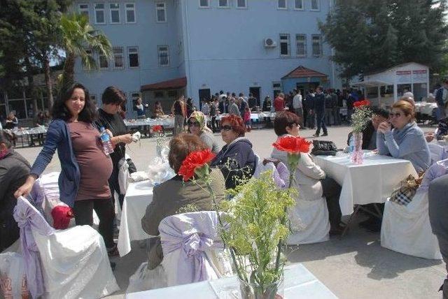 Fethiye’de Okul İhtiyaçları İçin Seferber Oldular