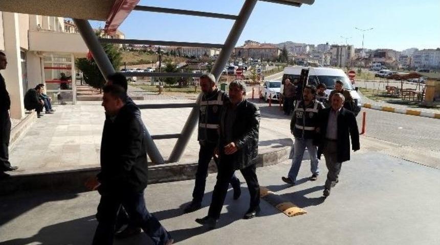 Paralel Yapı Operasyonunda G&ouml;zaltına Alınan Zanlılar Adliyeye Sevk Edildi