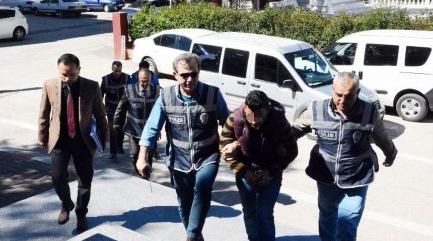 Şehit Polisin Mevlidi İ&ccedil;in Toplanan Parayı &Ccedil;alan Hırsızlar Yakalandı