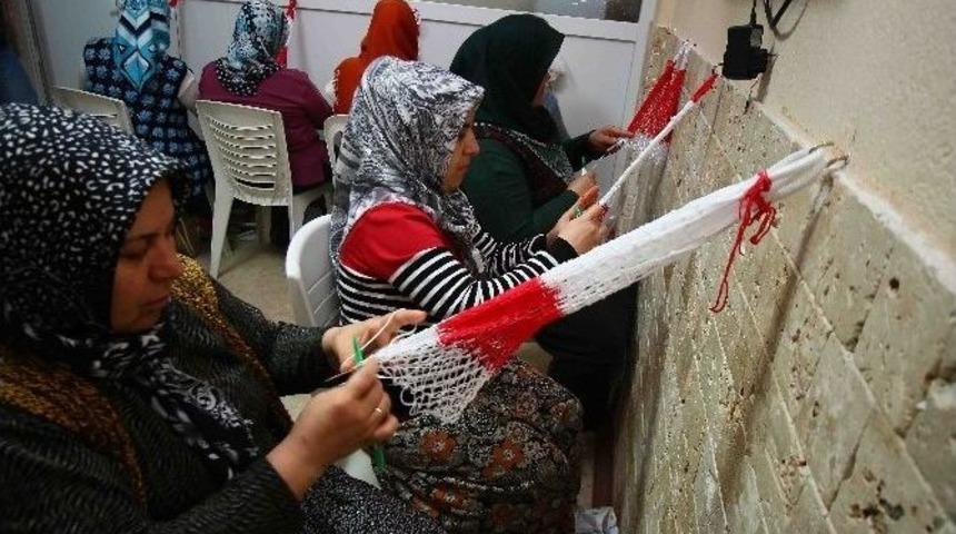 Bir Zamanların Efsanesi Kadınların Elinde Hayat Buldu