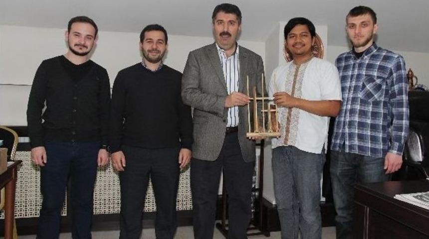 Endonezyalı K&uuml;lt&uuml;r El&ccedil;isi &Uuml;lkesine D&ouml;n&uuml;yor