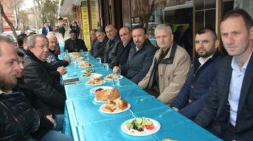 Başkan Doğan, Esnafla Buluştu