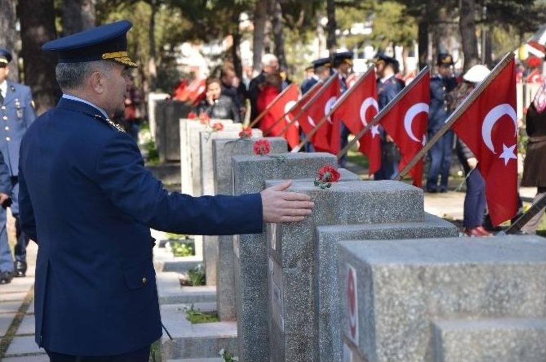 &Ccedil;anakkale Şehitleri Hava Şehitliğinde Anıldı