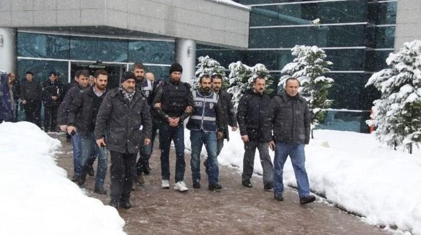 İneg&ouml;l&rsquo;deki Cinayetle İlgili Davada Adli Tıptan &Ouml;l&uuml;m Raporu Alınacak