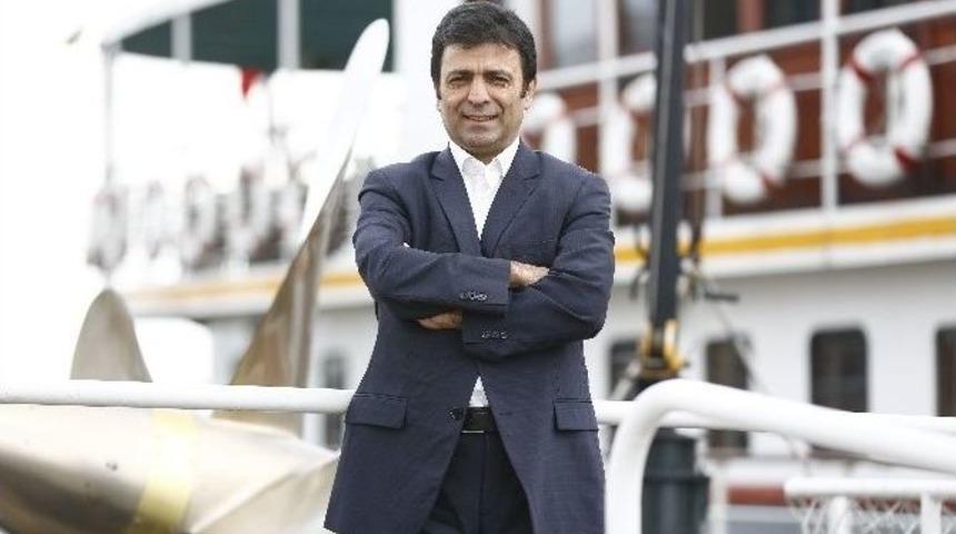 &Ccedil;anakkale&rsquo;de Mehmet&ccedil;iğin Yaralarını Saran Alman Hemşirenin Hayatı Roman Oldu