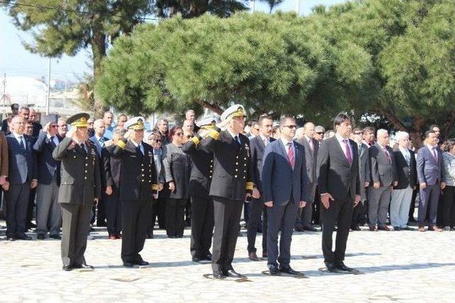 Çanakkale Zaferi’nin 101. Yılı Nedeniyle Foça’da Tören