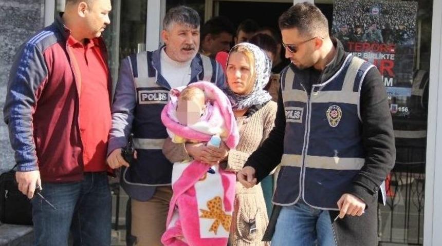 100 Lira &Ccedil;alıp, Yakalanınca Geri Veren Hırsızlar Tutuklandı