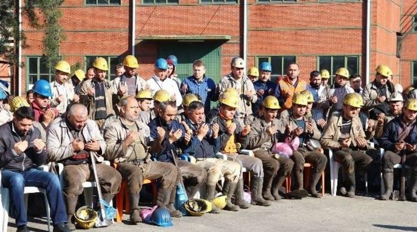 Maden İş&ccedil;ileri 18 Mart &Ccedil;anakkale Şehitleri İ&ccedil;in Dua Etti