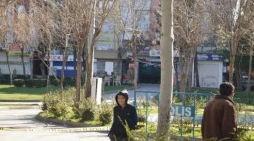 Bağlar&rsquo;da Yasak S&uuml;r&uuml;yor