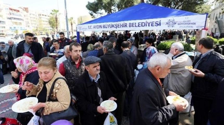 Büyükşehirden Şehitler Anısına Pilav Hayrı