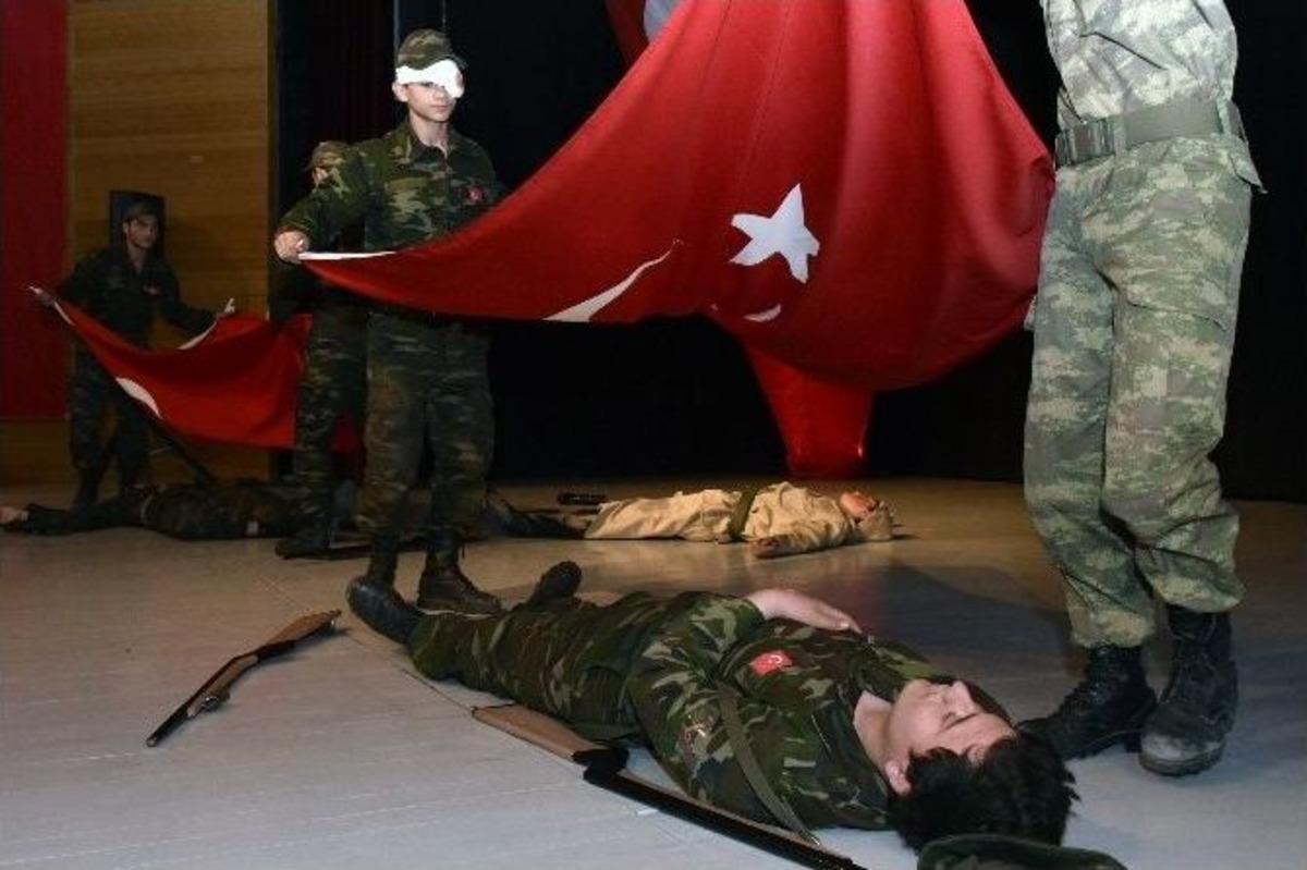 G&uuml;m&uuml;şhane&rsquo;de &Ccedil;anakkale Zaferi Ve Şehitler G&uuml;n&uuml; Etkinlikleri