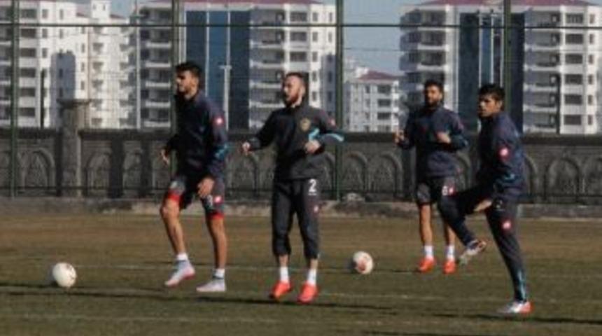 Amed Sfk Hazırlıklarını Tamamladı