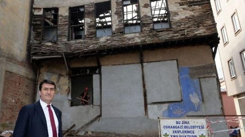 Osmangazi Metruk Yapılardan Arındırılıyor