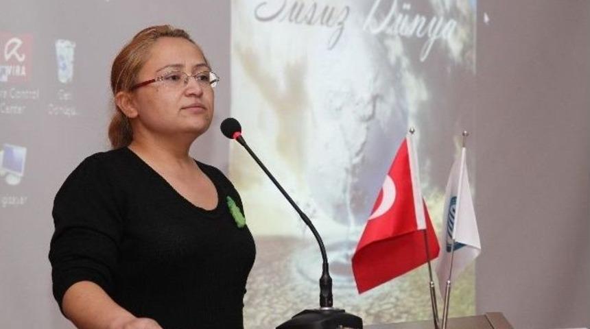 Be&uuml;&rsquo;de &lsquo;susuz D&uuml;nya&rsquo; Belgeseli G&ouml;sterildi