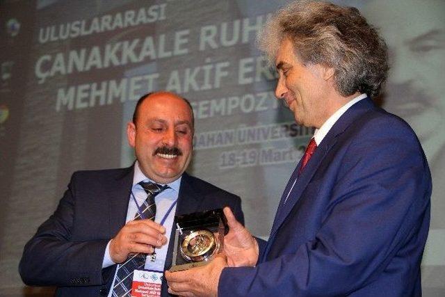 Arü’de ‘çanakkale Ruhu Ve Mehmet Akif Ersoy Sempozyumu’