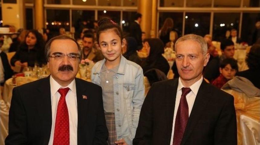 Adapazarı Belediyesi Şehit Ve Gazi Yakınlarına Gece D&uuml;zenledi