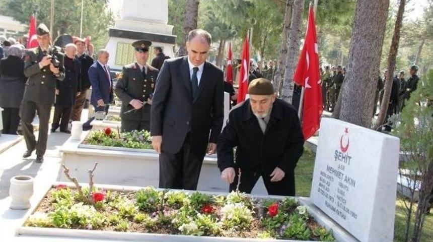 Isparta Şehitlerini Andı