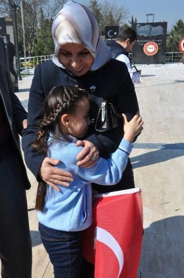 Şehit İçin Yazdığı Mektubu Okurken Gözyaşlarına Boğuldu