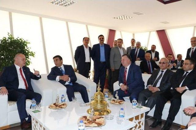 Başkan Ergün’e Sarıgöl’de Sıcak Karşılama