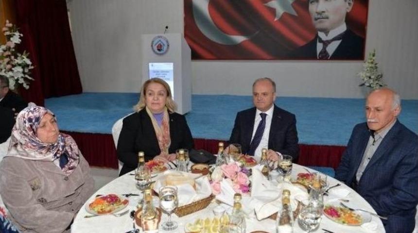 Mersin Valiliği&rsquo;nden Şehit Aileleri Ve Gazilere Yemek