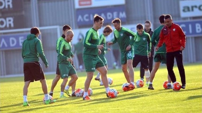 Bursaspor&rsquo;da Kasımpaşa Hazırlıkları S&uuml;r&uuml;yor