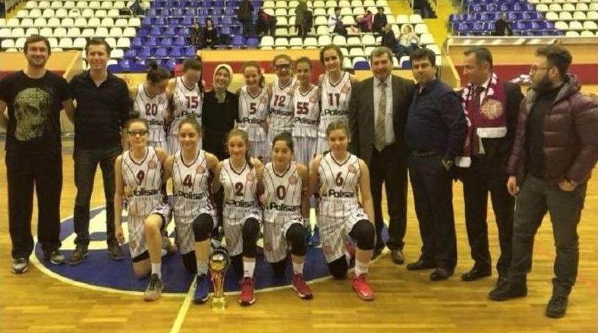 Bandırma Basketbol Kul&uuml;b&uuml; İl Şampiyonu
