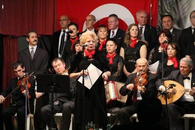&Ccedil;anakkale Şehitleri Anıldı 3