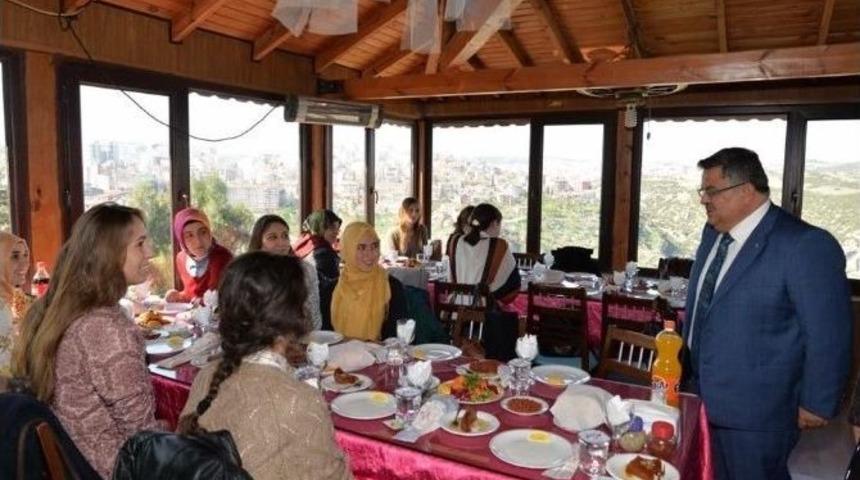 Başkan Yağcı, Yeni G&ouml;reve Başlayan &Ouml;ğretmenlerle Buluştu