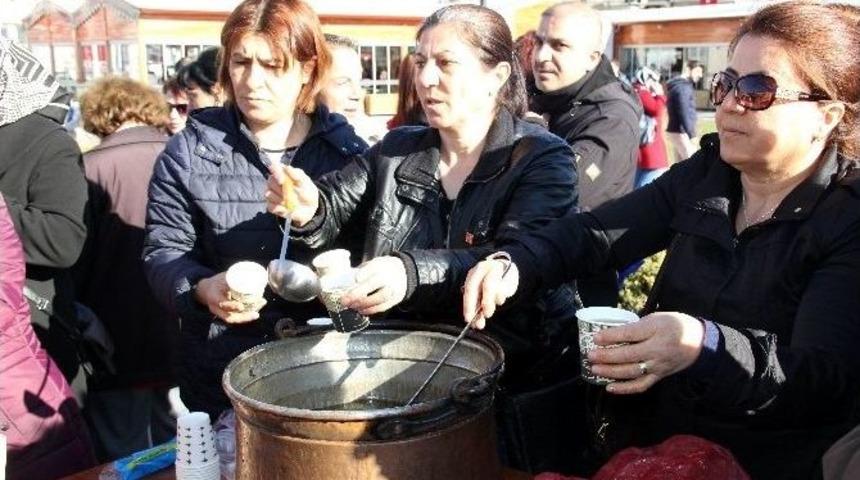 Chp, Sivas&rsquo;ta 500 Kişilik Hoşaf Dağıttı