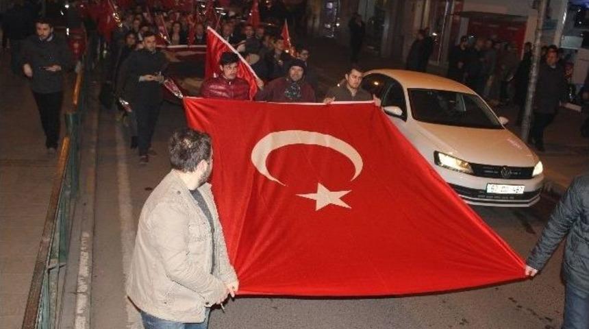 Zonguldak 18 Mart &Ccedil;anakkale Şehitleri İ&ccedil;in Y&uuml;r&uuml;d&uuml;