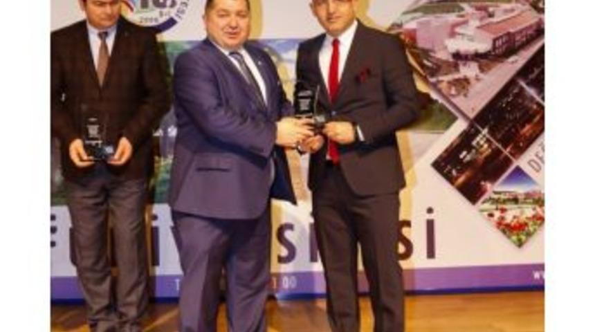 Divapan&rsquo;a &Uuml;niversiteden &Ouml;d&uuml;l