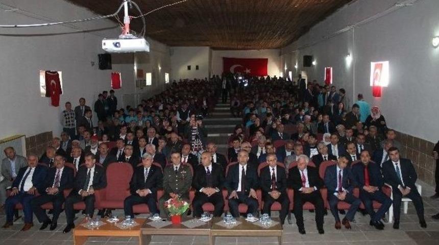 &Ccedil;anakkale Şehitleri D&uuml;zi&ccedil;i&rsquo;nde Anıldı