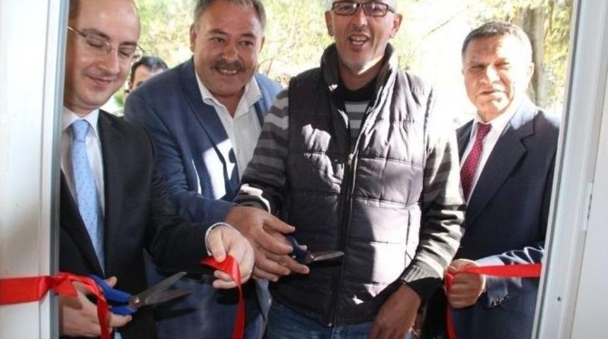 Erzin’de 20 Muhtar İçin Yapılan Hizmet Bürosu Törenle Açıldı