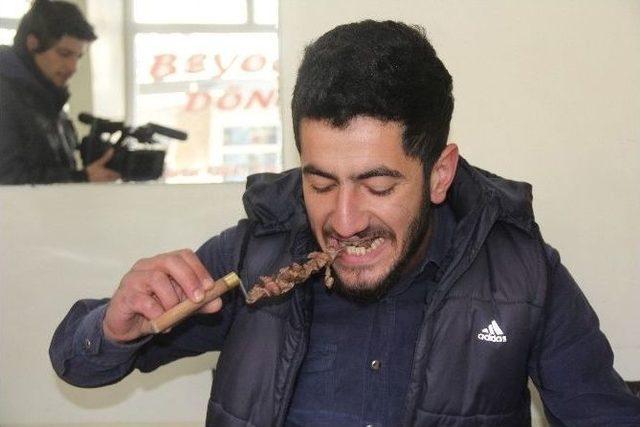 Kahvaltıda Güneydoğu’da Ciğer Kebabı Artvin’de Cağ Kebabı