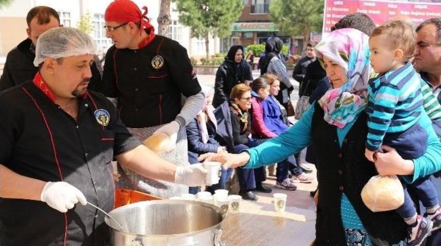 Belediye İkramlarıyla &Ccedil;anakkale Ruhunu Yaşattı