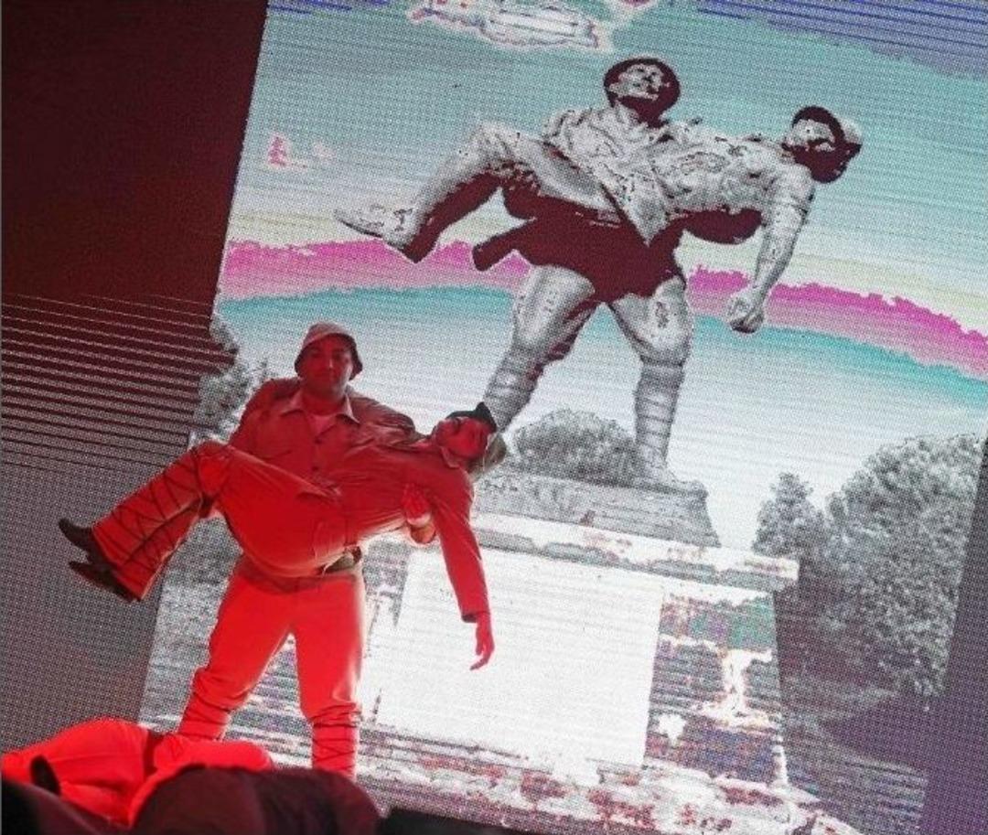 K&ouml;rfez&rsquo;in En B&uuml;y&uuml;k Bayrağı Karşıyaka&rsquo;da Dalgalandı