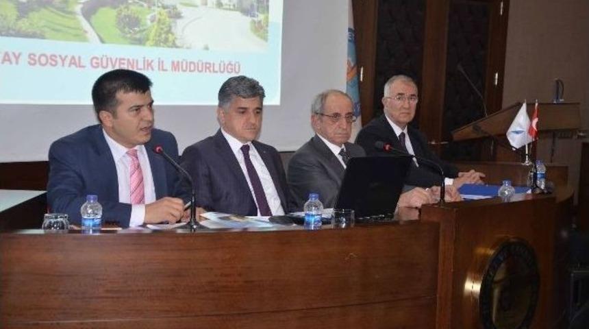 Yeni Asgari &Uuml;cret Ve Kıdem Tazminat Tasarısı Panelde Tartışıldı