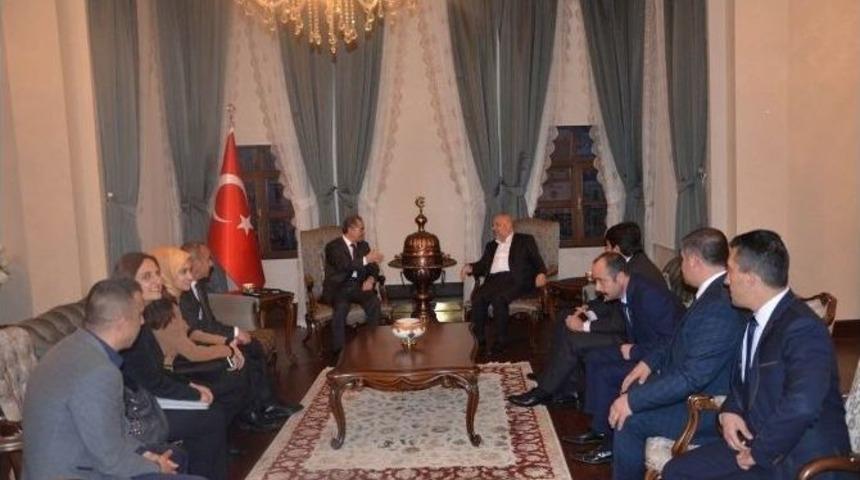 Hak-iş Konfederasyonundan Valiliği Ziyaret