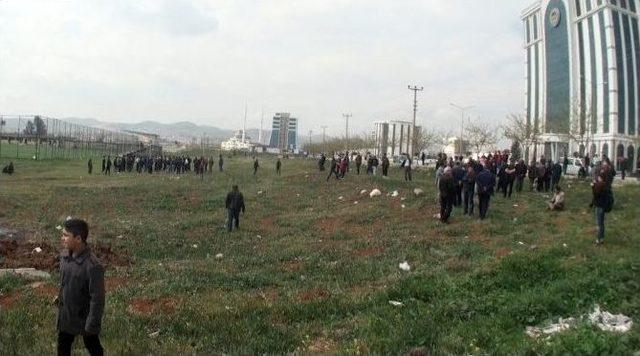 Şanlıurfa’da Yasak Kararına Rağmen Nevruz Kutlamasına Müdahale Edildi