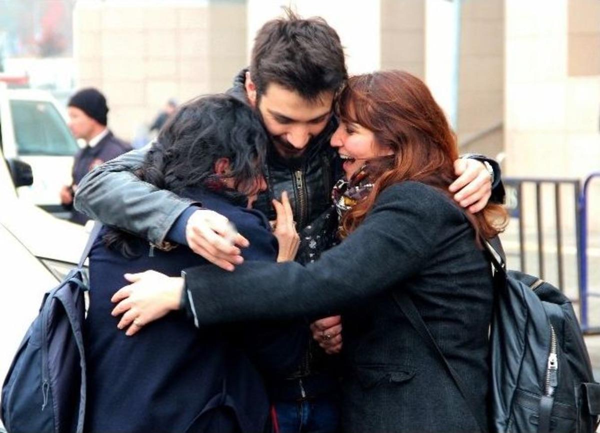 Ter&ouml;r Operasyonunda G&ouml;zaltına Alınan 7&rsquo;si Avukat 27 Ş&uuml;pheli Serbest Bırakıldı